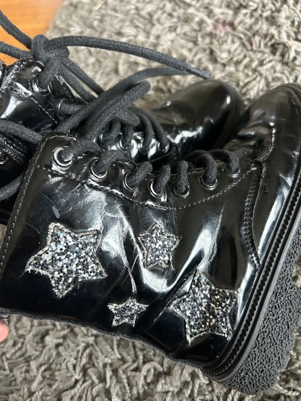 Toddler Girl Black Patent Lace-Up Star Combat Boots Size 26 - Picture 9 of 9